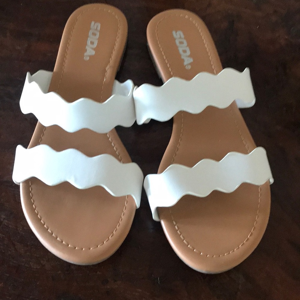Women’s sandals